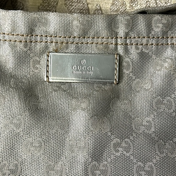 Gucci GG Silver Nylon open tote bag with green,blue,cream nylon stripes - Picture 5 of 17